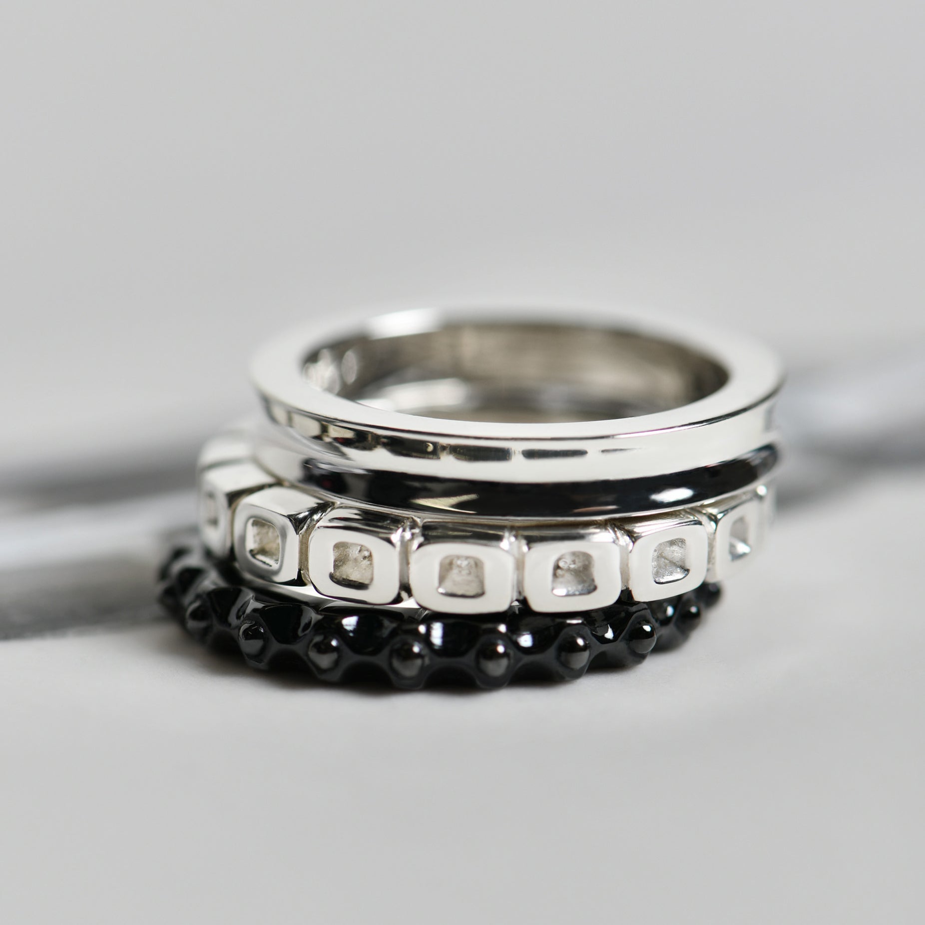 XOCOLATE TABLET RING