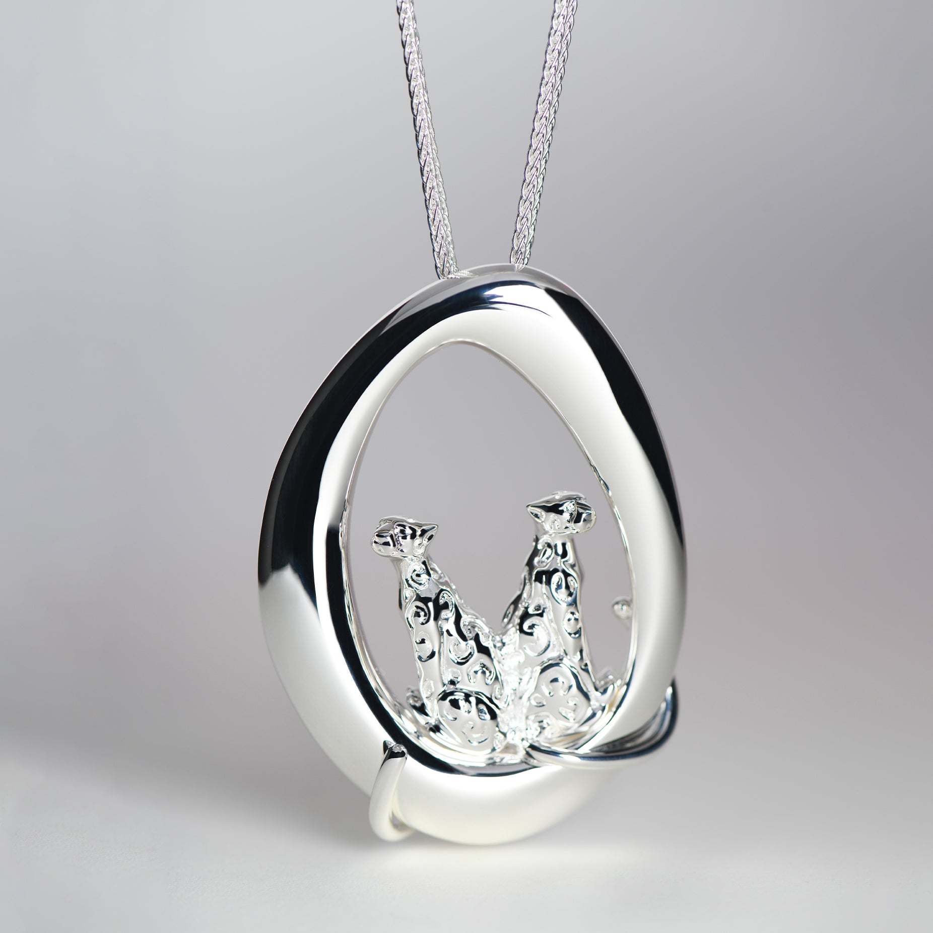 JAGUAR PENDANT