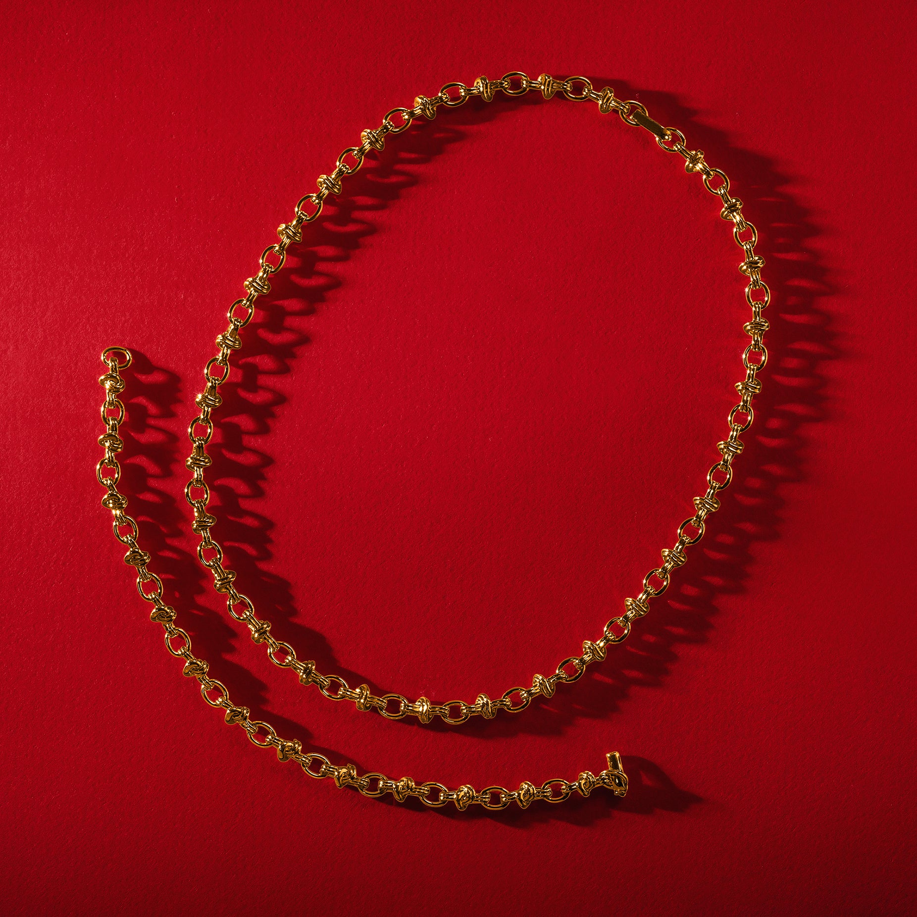 TIED GOLD CHAIN