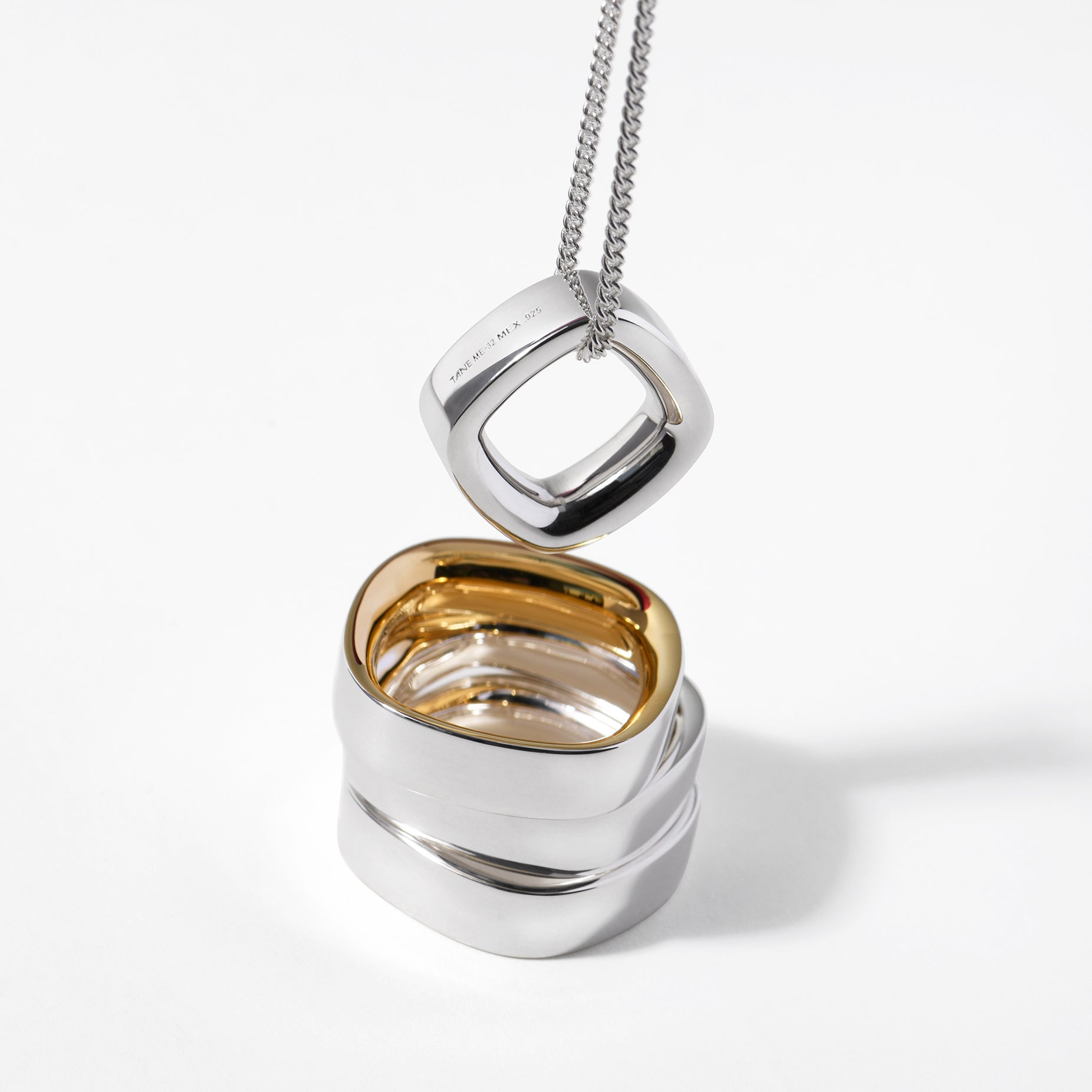 ORBITAL VERMEIL RING