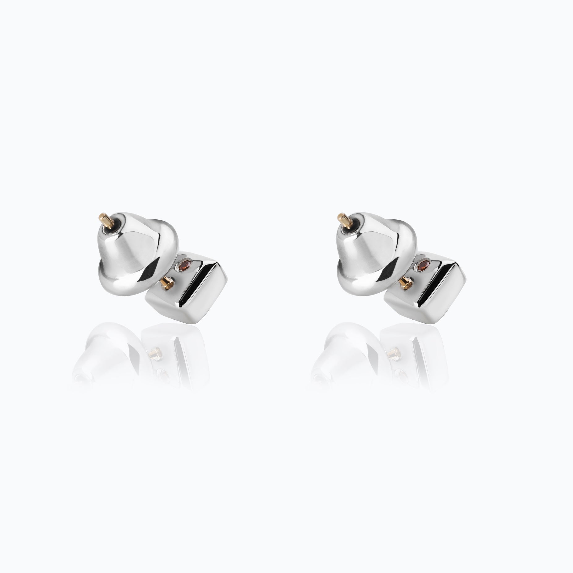 XOCOLATE TABLET DIAMANTES STUD EARRINGS