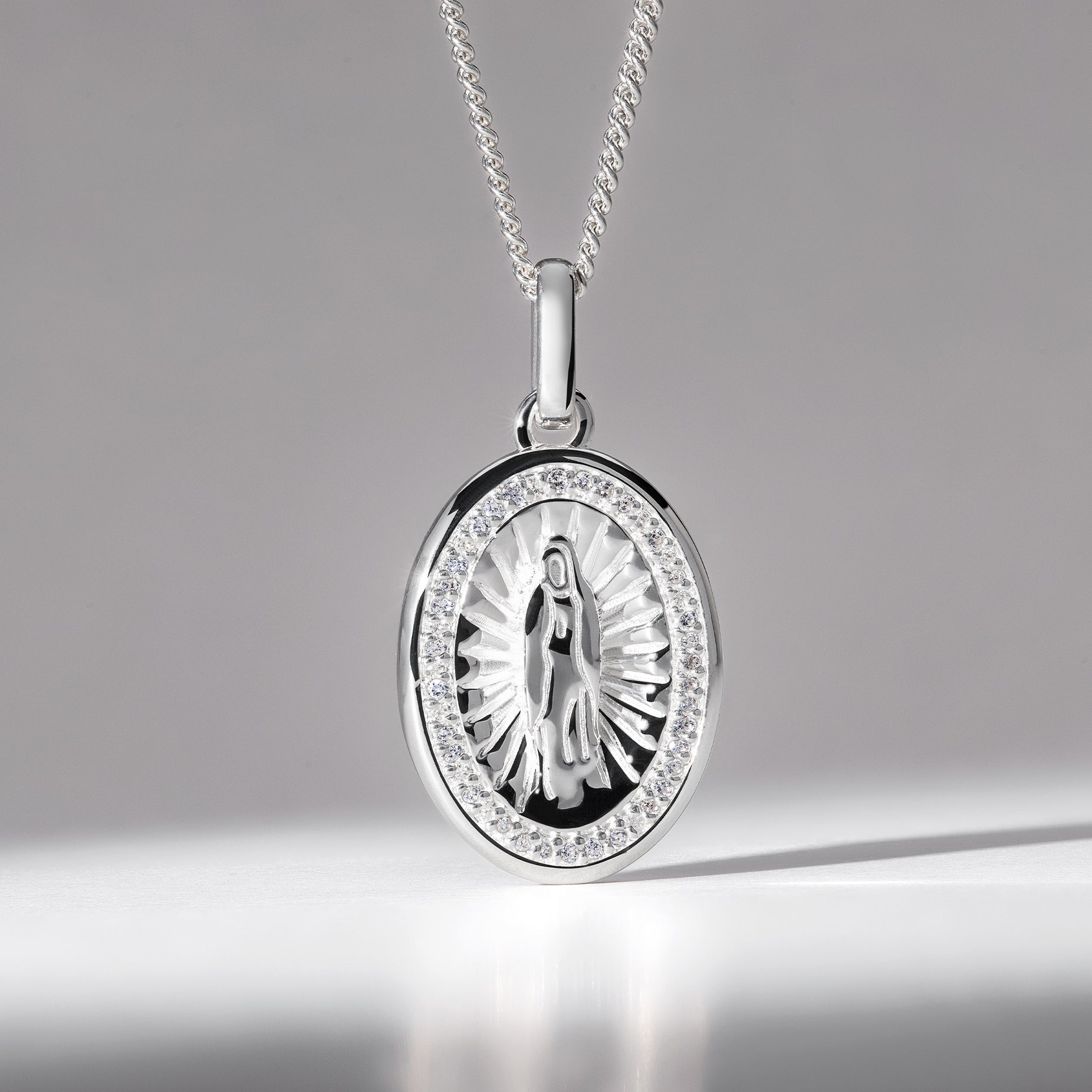 VIRGEN DE GUADALUPE DIAMANTES CHARM