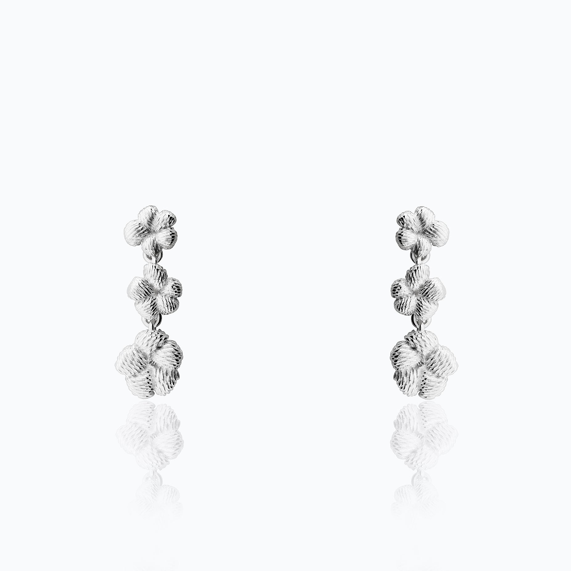 BORDADOS THREE FLOWERS EARRINGS