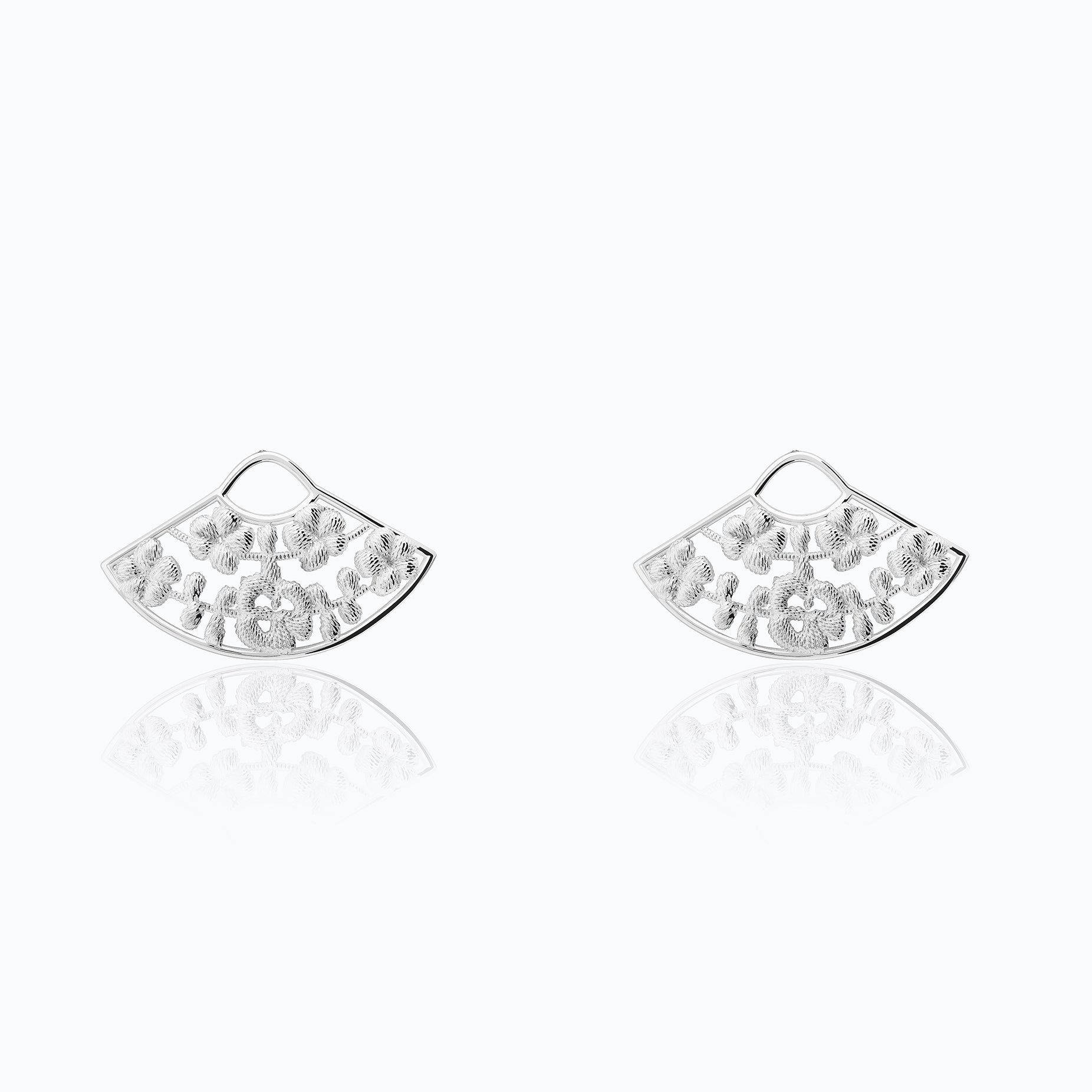 BORDADOS FAN EARRINGS