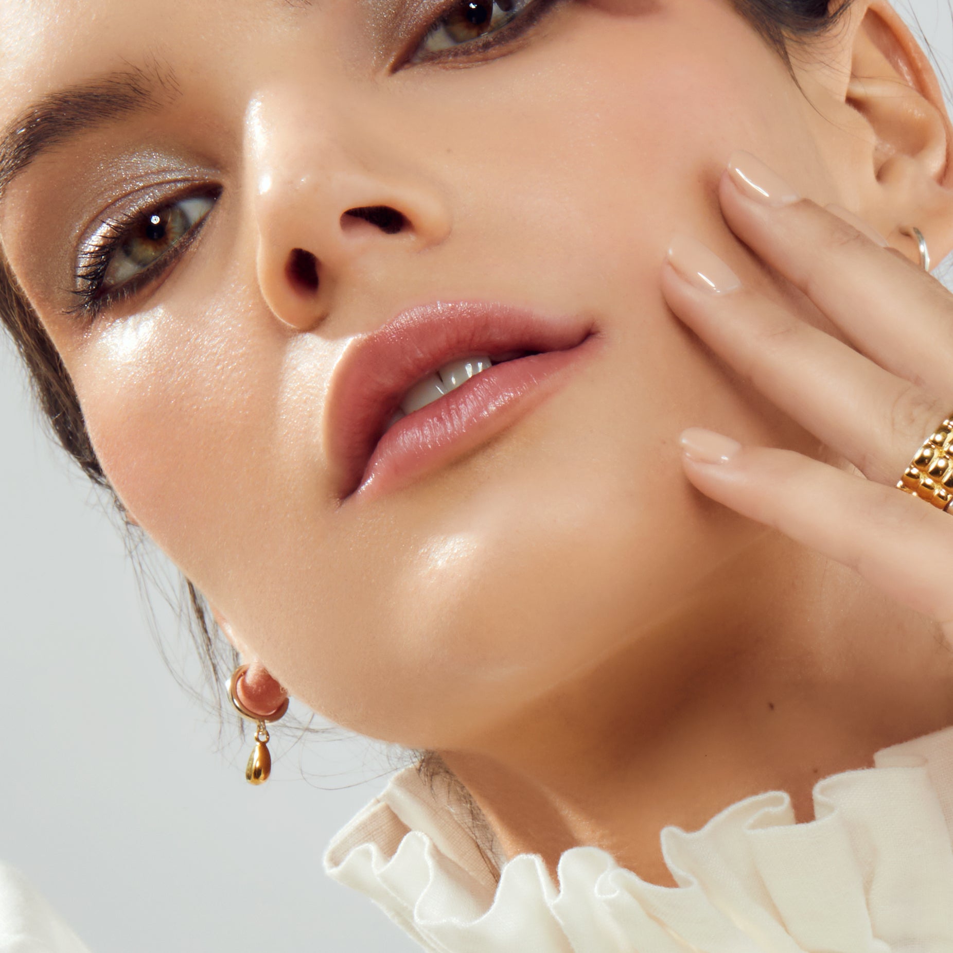 ALMA PENDANT EARRINGS