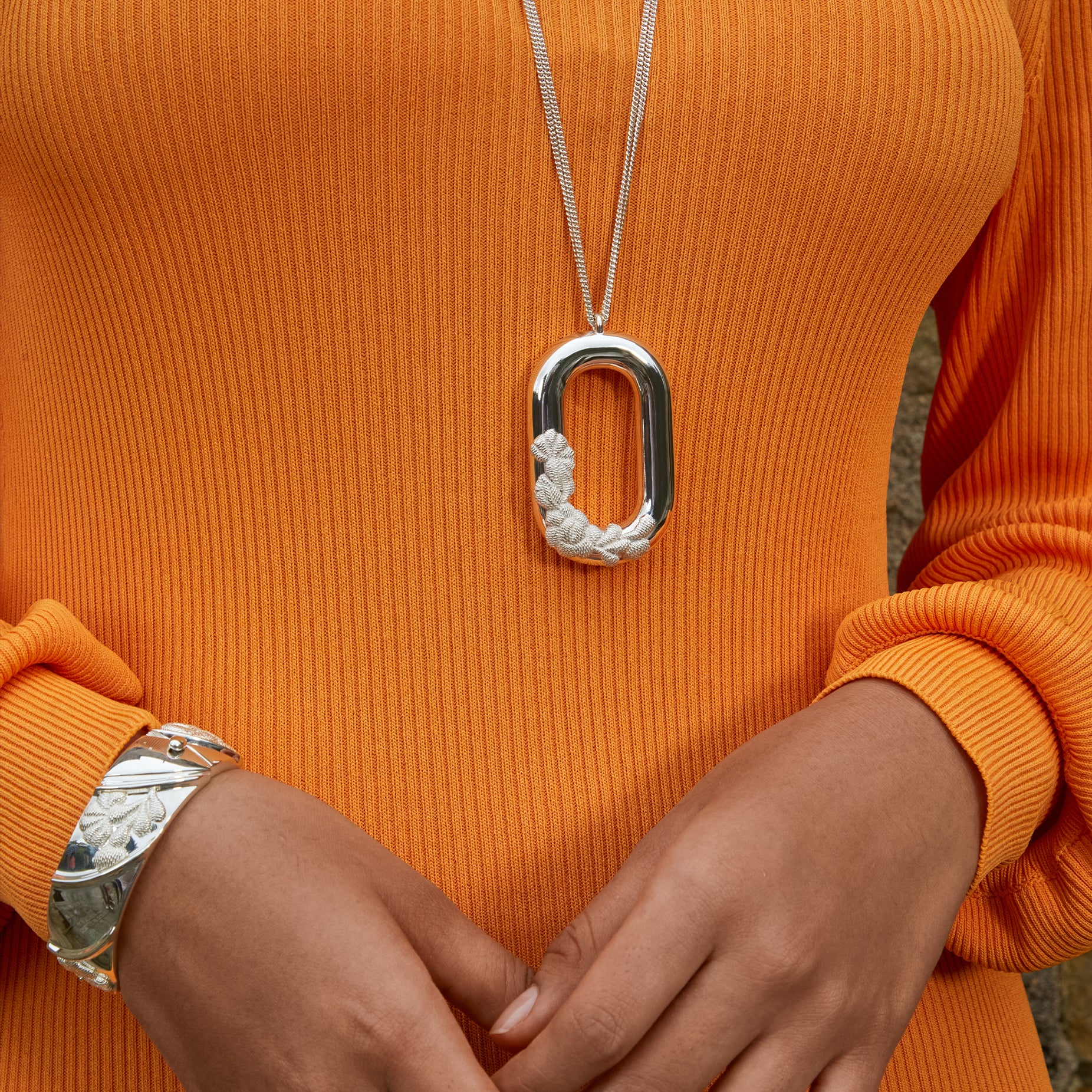 BORDADOS LINK PENDANT