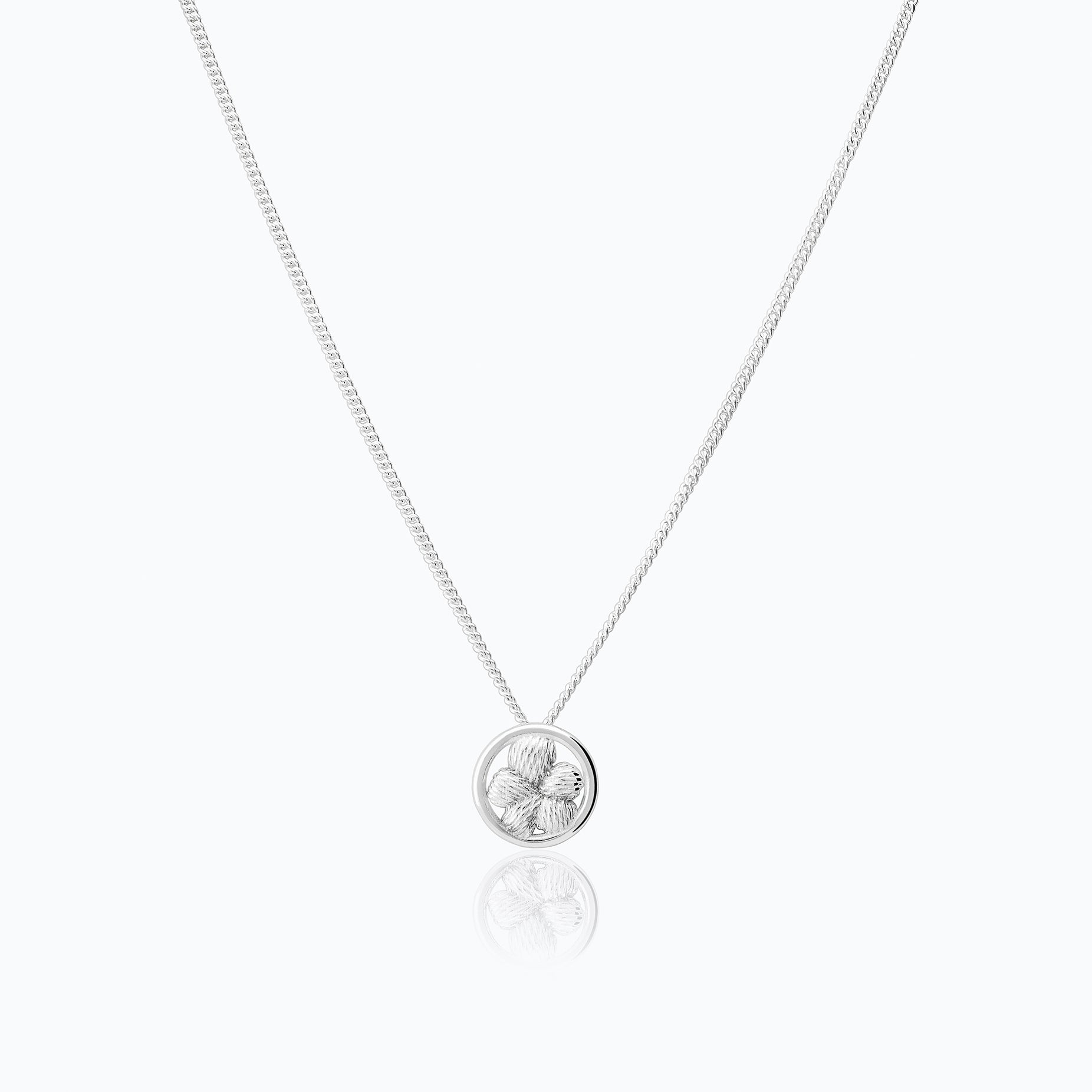 BORDADOS FLOWER BUTTON PENDANT