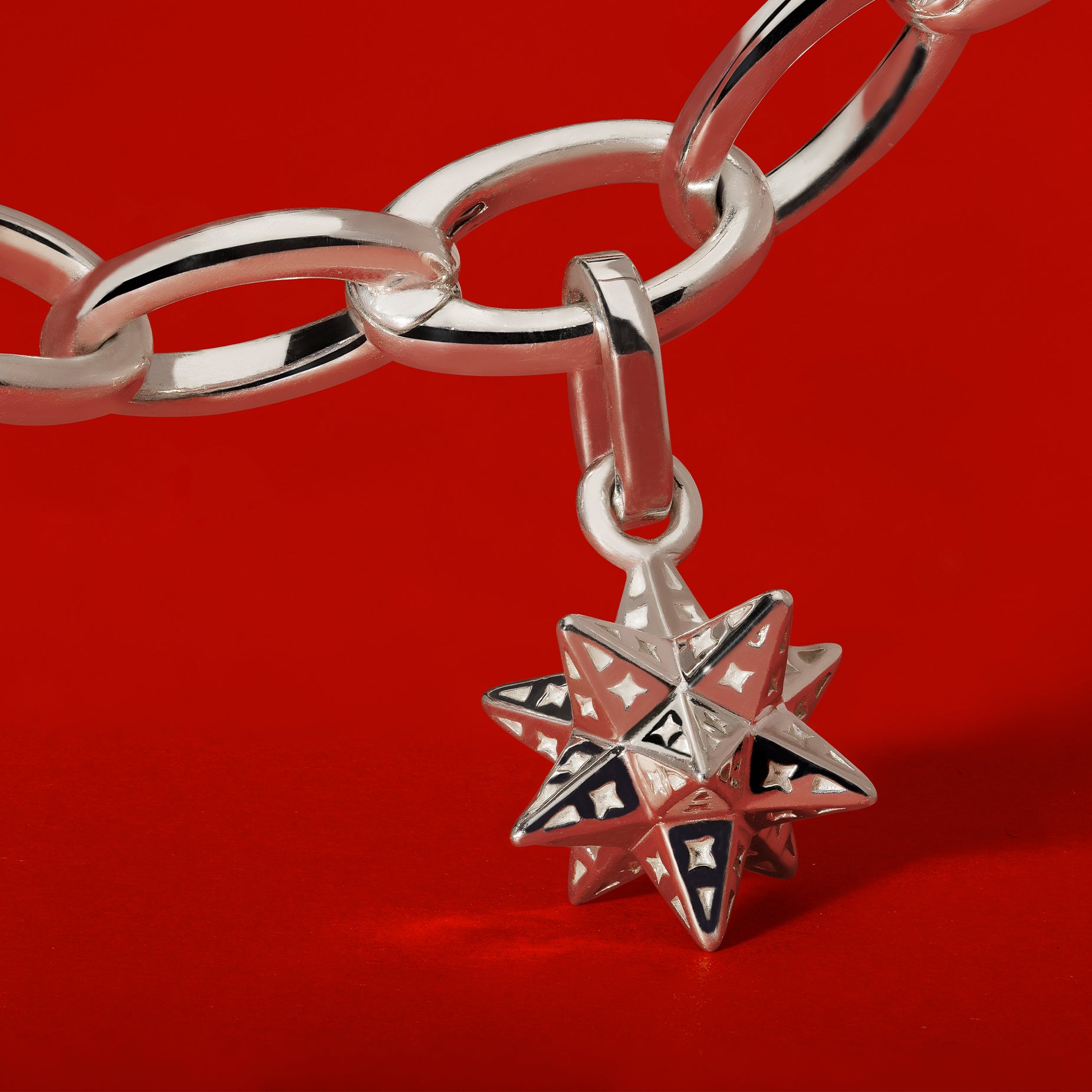 STAR CHARM