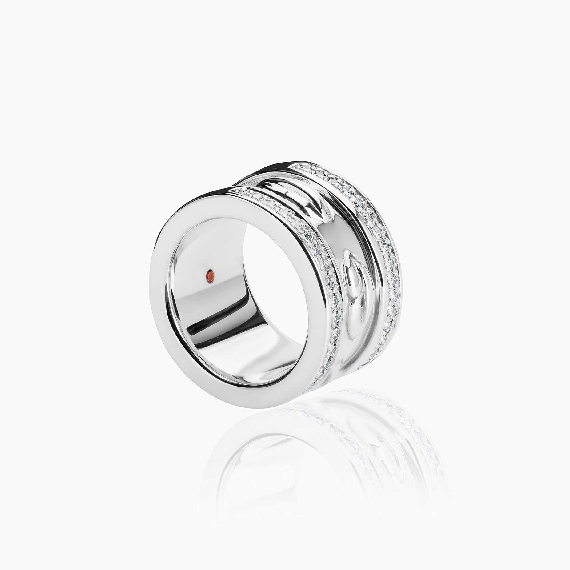 BÉSAME DIAMANTES RING