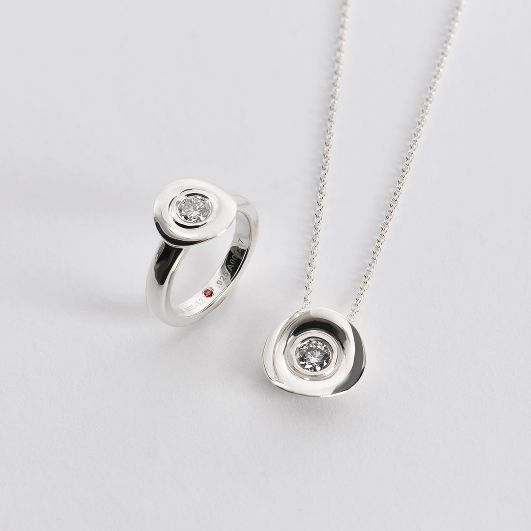 VOLCÁN DIAMANTES PENDANT