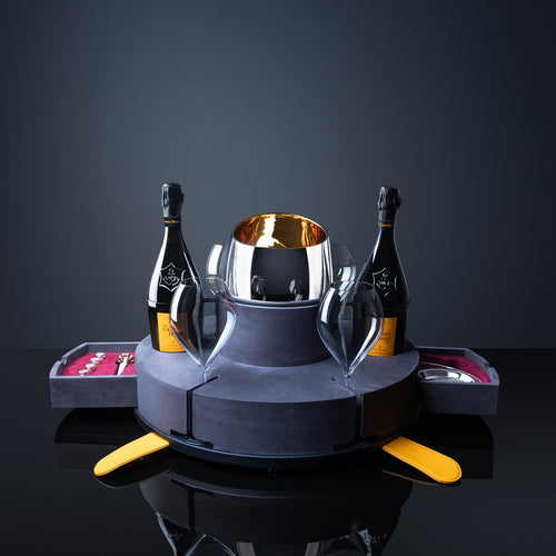 TANE x VEUVE CLICQUOT